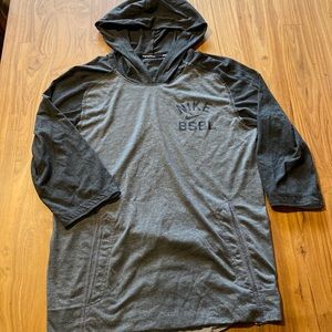 Nike baseball small top